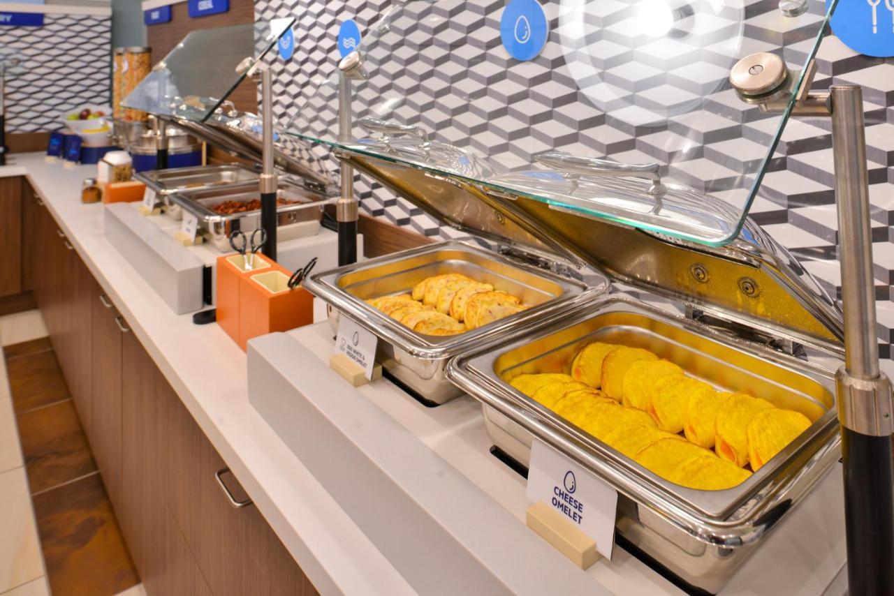 Holiday Inn Express & Suites Muskegon - Grand Haven By Ihg Esterno foto