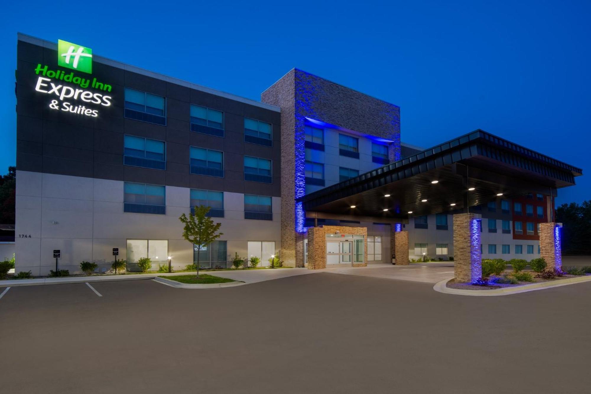 Holiday Inn Express & Suites Muskegon - Grand Haven By Ihg Esterno foto